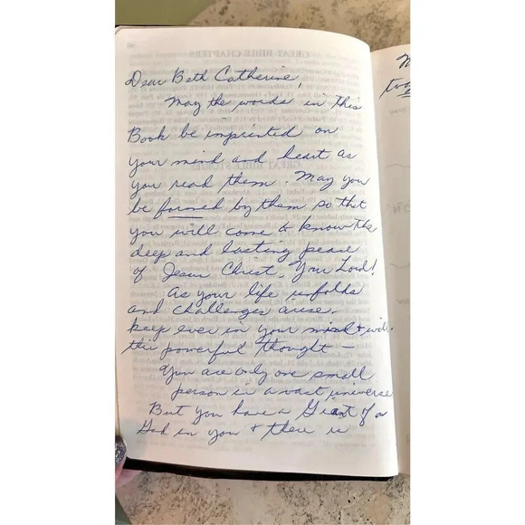 The Living Bible Red Letter Concordance Paraphrased Prayerbook Tyndale Hardcover - Picture 9 of 12